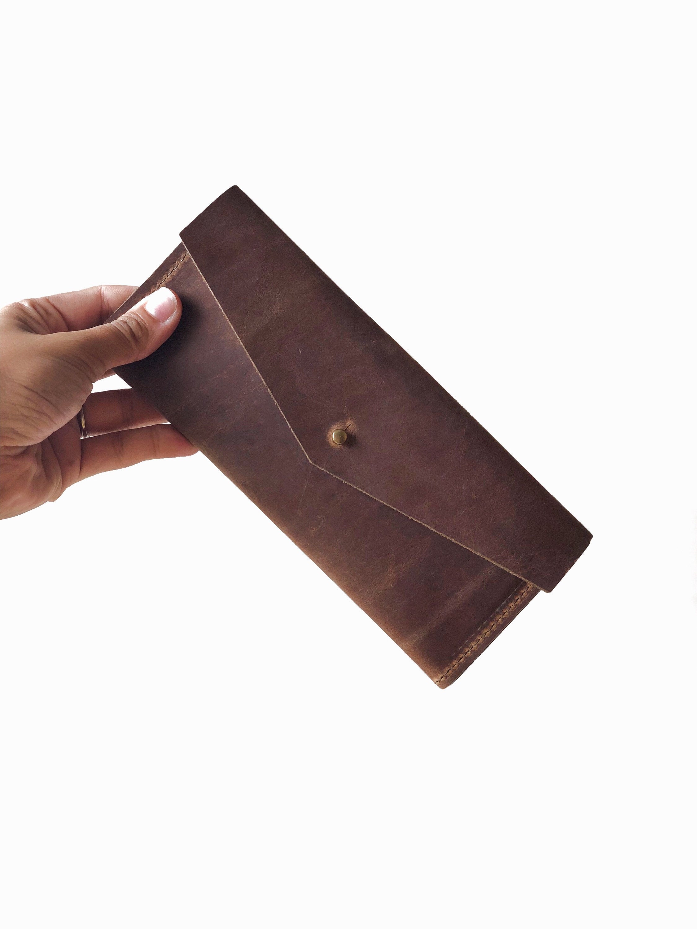 Minimalist Full Size Leather Wallet